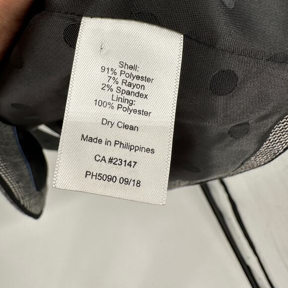 Talbots Black & White Notched Collar Double Button Blazer // 8 - Picture 9 of 9